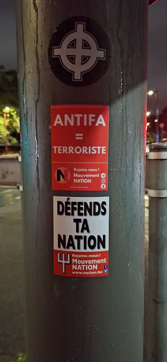 Nation_x_'s tweet photo. Collage dans les rues de Charleroi https://t.co/FpiXMxuxXy