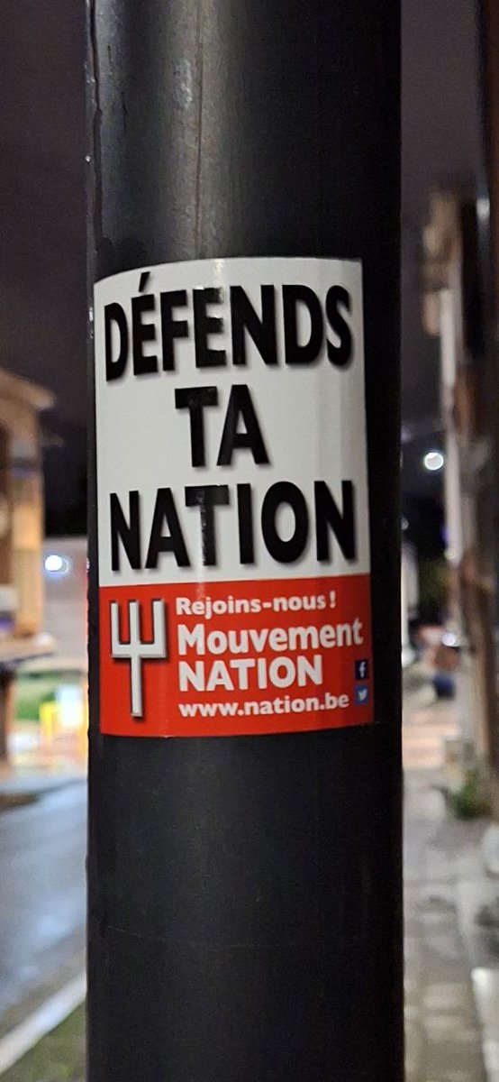 Nation_x_'s tweet photo. Collage dans les rues de Charleroi https://t.co/FpiXMxuxXy