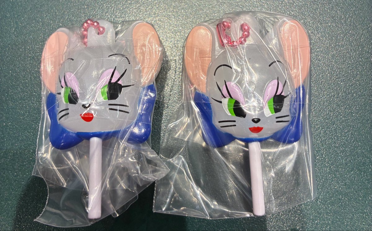 AlTugumi's tweet photo. TOM and JERRY
カラフルキャンディチャーム交換🍭

(譲)　トゥードルス　2個
(求)　ジェリーかタフィー

2:1可能◯お気軽にお声掛けください。

郵送にて交換よろしくお願いします🙇‍♀️

#トムアンドジェリーカラフルキャンディチャーム https://t.co/EGgoBgeWxr