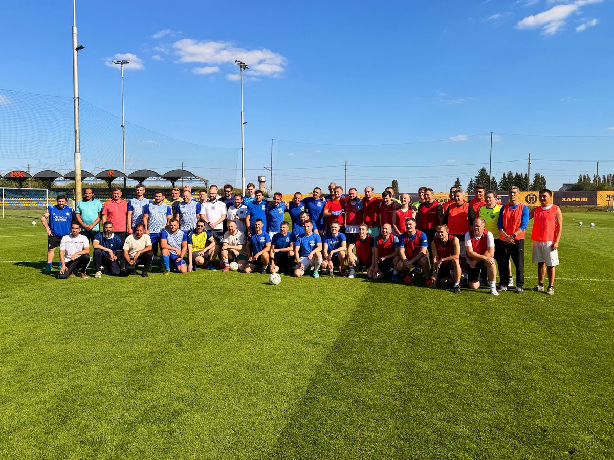 T_Barlybayev's tweet photo. ⚽️ Посольство Республіки Казахстан висловлює подяку Генеральній дирекції з обслуговування іноземних представництв за організацію футбольного турніру для дипломатів. Колекція спортивних нагород посольства поповнюється! https://t.co/bC2ZwIJAmA