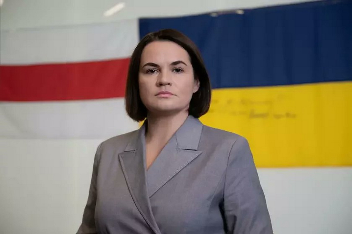Tsihanouskaya's tweet photo. Russia does not always need to invade a country to take control of it. In Belarus, it found a dictator willing to trade our sovereignty for his own survival.

Russian troops are stationed on our soil. Our territory has been used to attack Ukraine. Belarusians who stand up to the dictatorship are locked in prisons and penal colonies.

Ukraine has a democratically elected government defending its independence alongside its people. In Belarus, the man controlling the state opened the door to Moscow and imprisoned those who challenged him.

A European country’s sovereignty was traded for one man’s grip on power. Belarusians never agreed to that bargain.

Our struggle for democracy is also a struggle for independence. Europe must support those fighting for a free Belarus and refuse to accept Russian control over our country as permanent.

Belarus was never Lukashenka’s to sell.