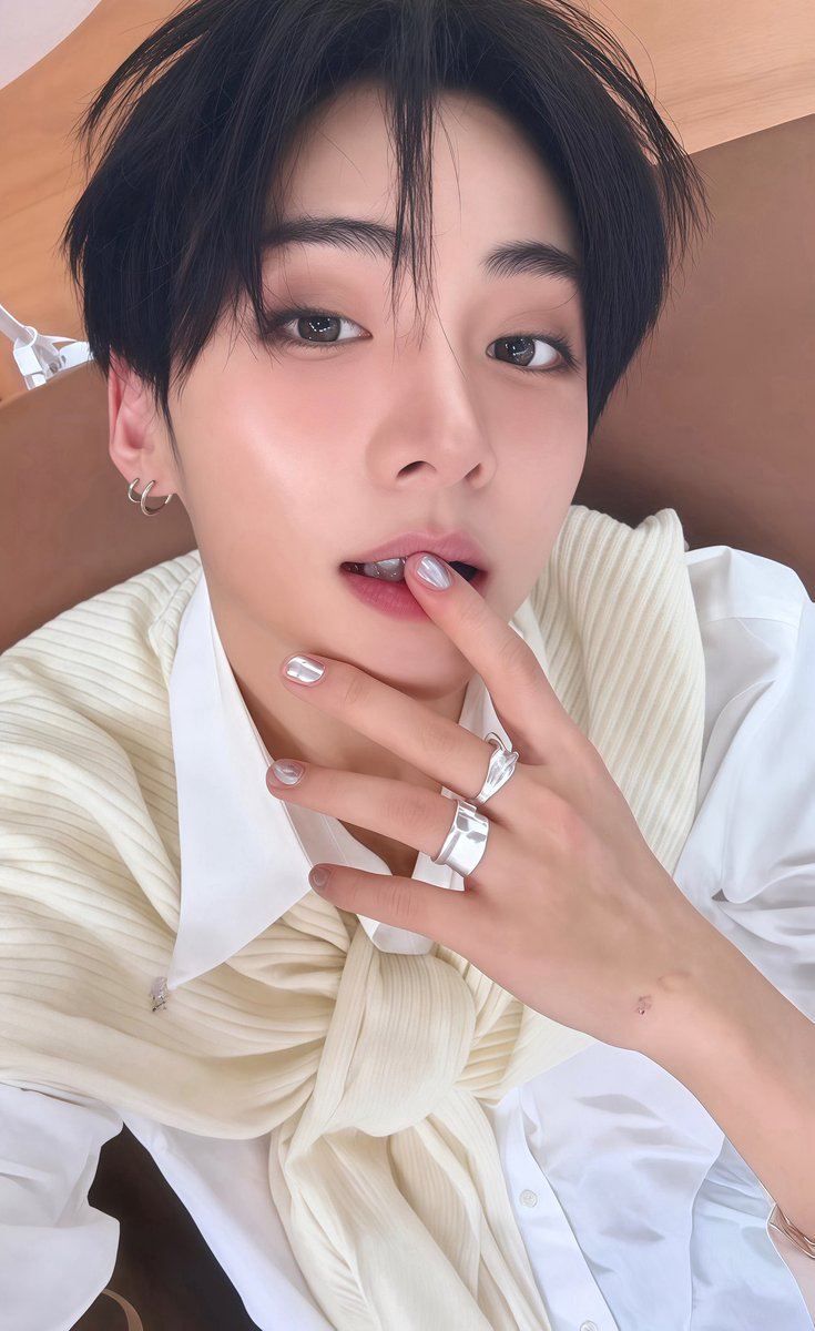 pysngwonlee's tweet photo. ถึงกระผมต้องตายวันละหลายล้านครั้ง ก็ไม่เสียดาย.

รักภรรยา. https://t.co/JDYTFtir8E
