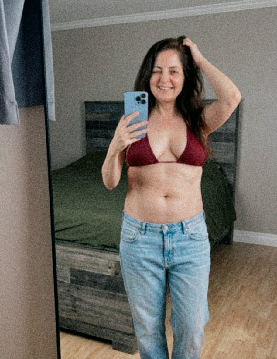 43_missk's tweet photo. Morning 😜🫦💝

#GoodMorning #Morning #Denim #Bra #Belly #Midriff #Tummy #Bellybutton #Navel #BellyModel #Freethenipples #NSFW https://t.co/Zi7uIjvGp0