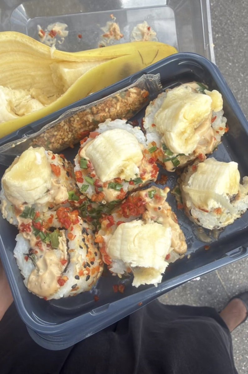 FirSahhhh's tweet photo. Somali version of sushi like why not ?#sushu https://t.co/u1gjlwnOlt