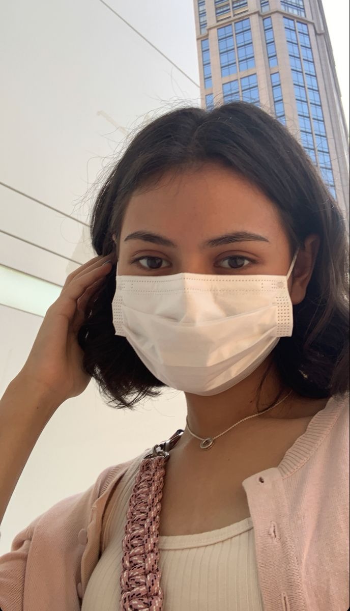 ElizabethGrhzk's tweet photo. i have a new friend group, all of them i like a lot, and i rescued a cat. i also started going to therapy. yet i still feel stuck. burnt out. no motivation. https://t.co/gq6YWLapQh