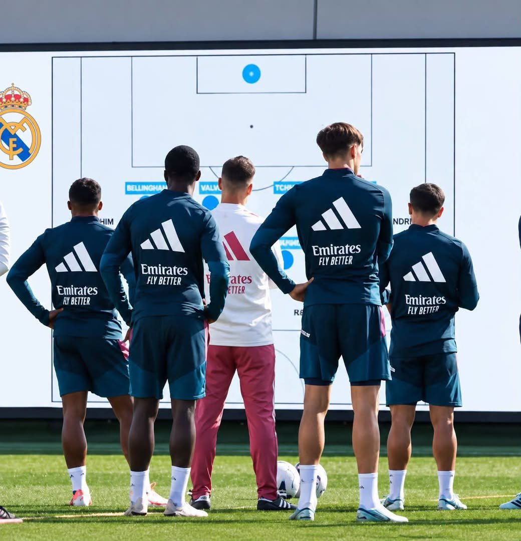 Footypulse_001's tweet photo. 🚨 José Mourinho has installed a giant tactics screen at Valdebebas. 🤍👀 https://t.co/vIE69yB3L5