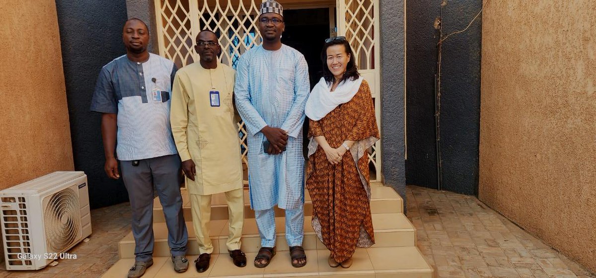 OCHA_Niger's tweet photo. En mission à #Tahoua, la cheffe de Bureau d’OCHA Niger appelle à renforcer la coordination humanitaire, notamment par la mutualisation des ressources et le dialogue avec les autorités, pour une réponse plus efficace face aux défis du financement humanitaire mondial. #Humanitaire https://t.co/3DDYoOxwAk