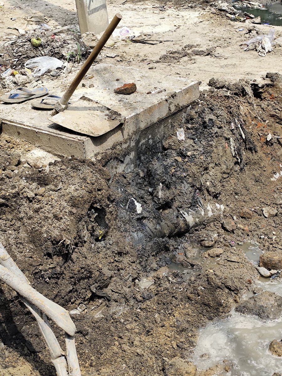 robinjain300's tweet photo. @reliancejio @JioCare 
Your contractor while making chamber for fibre damaged my sewerage line and I had to bear the bill of 25000 because of you..  please arrange to connect with contractor or I ll be filing FIR against you. House Number sector 23A gurgaon https://t.co/Te9XrvOSOv