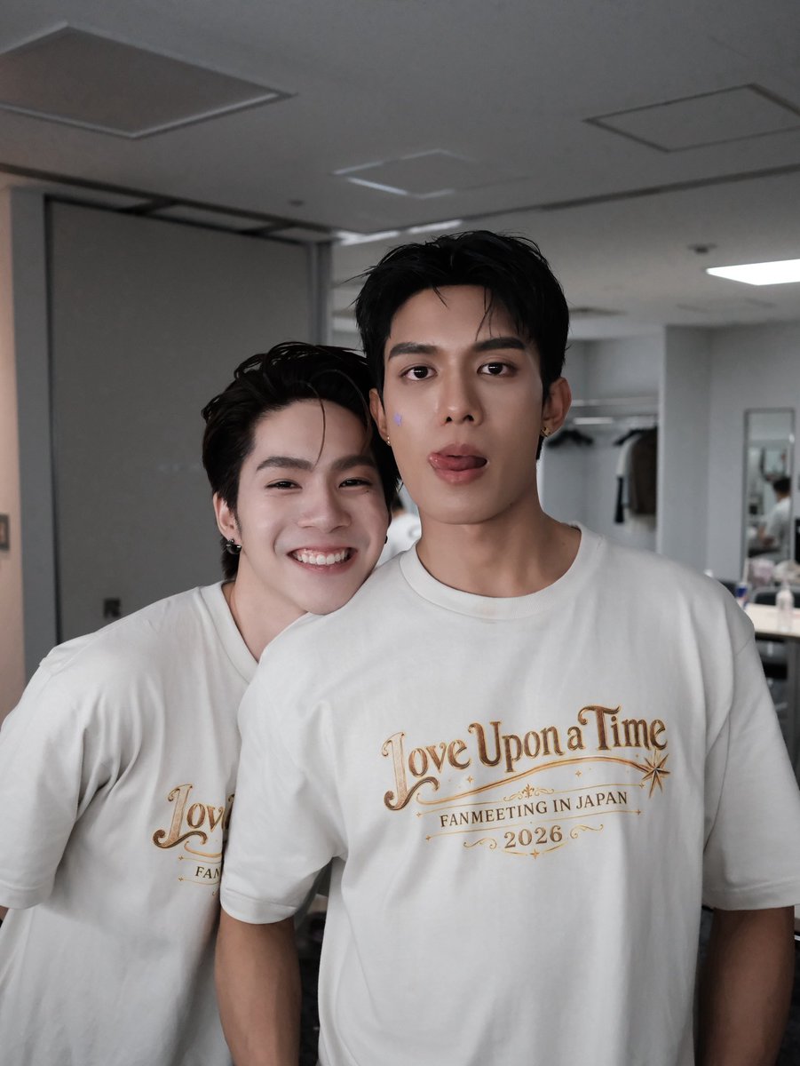 netsiraphop's tweet photo. ใครเพิ่งมารู้จักภพเธอหรือคิดถึงภพเธอเหมือนกันมั้ยครับ? Anyone who just discovered Love Upon a Time, or anyone who’s missing it as much as I do? 🥹 https://t.co/8rH1qzXzBW