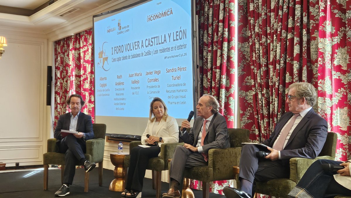 feleleon's tweet photo. @cyleconomica @ceoe_cyl @jcyl @camarascyl El pte Juan Mª Vallejo interviene en la mesa redonda 'Experiencias del programa Volver Castilla y León'
#ForoVolverCyL26 https://t.co/zTv2t7b5nT