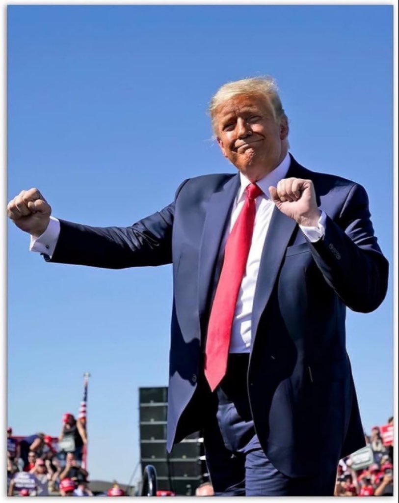 Mel_Gibson017's tweet photo. Do you agree, President Donald Trump is a more intelligent and stronger Commander in Chief compared to Joe Biden and Barack Obama?

A. YES 

B. NO https://t.co/aFzgC6Oc3F