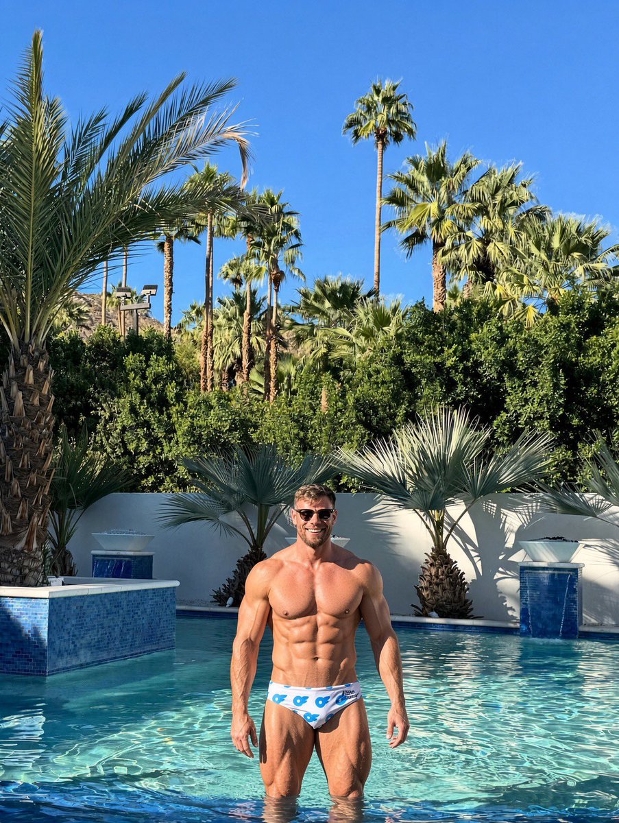 debbie_xi's tweet photo. Olympic rower Robbie Manson in a pool with his friend https://t.co/AyjBEt4Wja