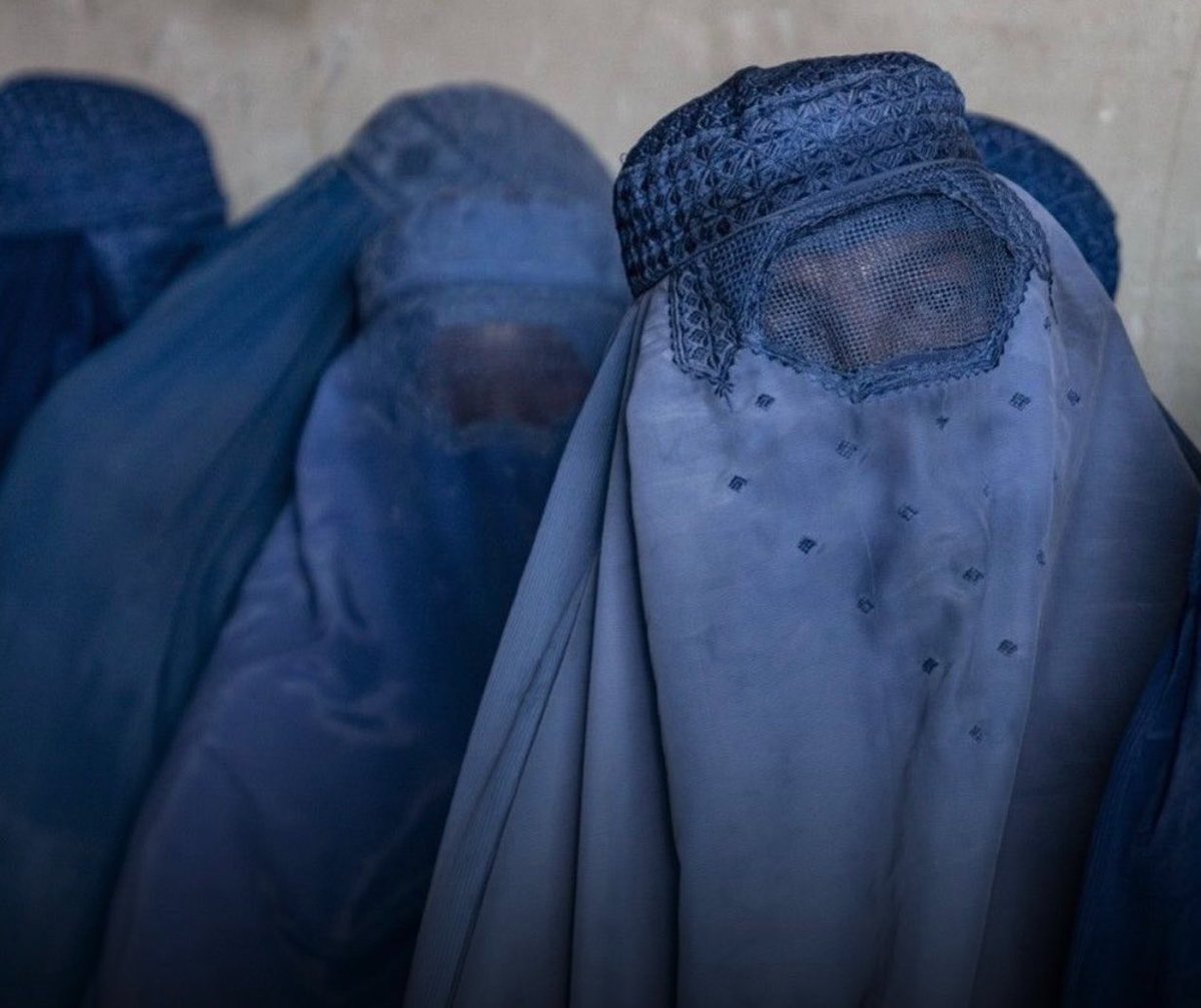 Theveripost's tweet photo. Maternal deaths in Afghanistan could rise by 50% this year.
After the Taliban's ban on contraception, women are being forced to give birth without doctors, miscarrying without treatment, and losing access to even basic medicine. https://t.co/fq8GdcfacD