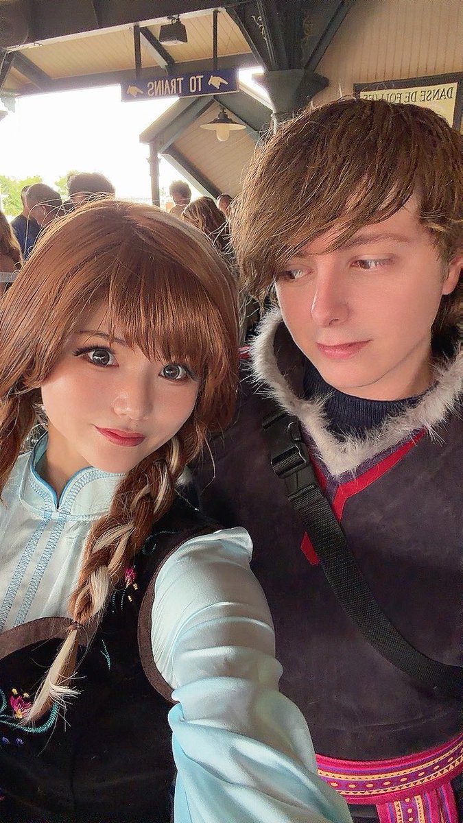 Disney_ptK's tweet photo. 実は初出しの三つ編みアナで今年のDハロはスタート🎶
クリストフとオラフと一緒❤︎❤︎

#dハロ仮装 https://t.co/Idec2ysPnP