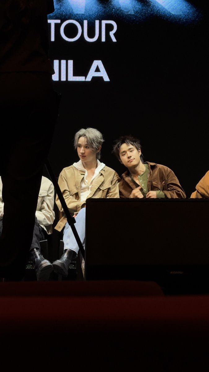 loveinarchive's tweet photo. 🫨💖

#LYKNDuskAndDawnxManila
#hongshihoshi #nnutdan https://t.co/bEiVCwyoAT