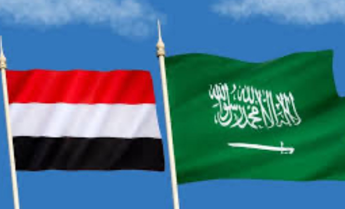 Vib30511's tweet photo. #صنعاء_الان

الحوثي سبب من أسباب الدمار والفتنة وليس إلا مليشيا مسلحة مدعومة من إيران استُخدمت لزعزعة أمن اليمن وزرع الانقسام بين أبناء الشعب اليمني والا وش فايدة الشعب اليمني من ايران 
(اليمن يستحق الأمن والاستقرار)
اللهم احفظ السعودية واليمن واجعل العاقبة أمنًا ونصرًا وسلامًا https://t.co/OPN9G9Whwp