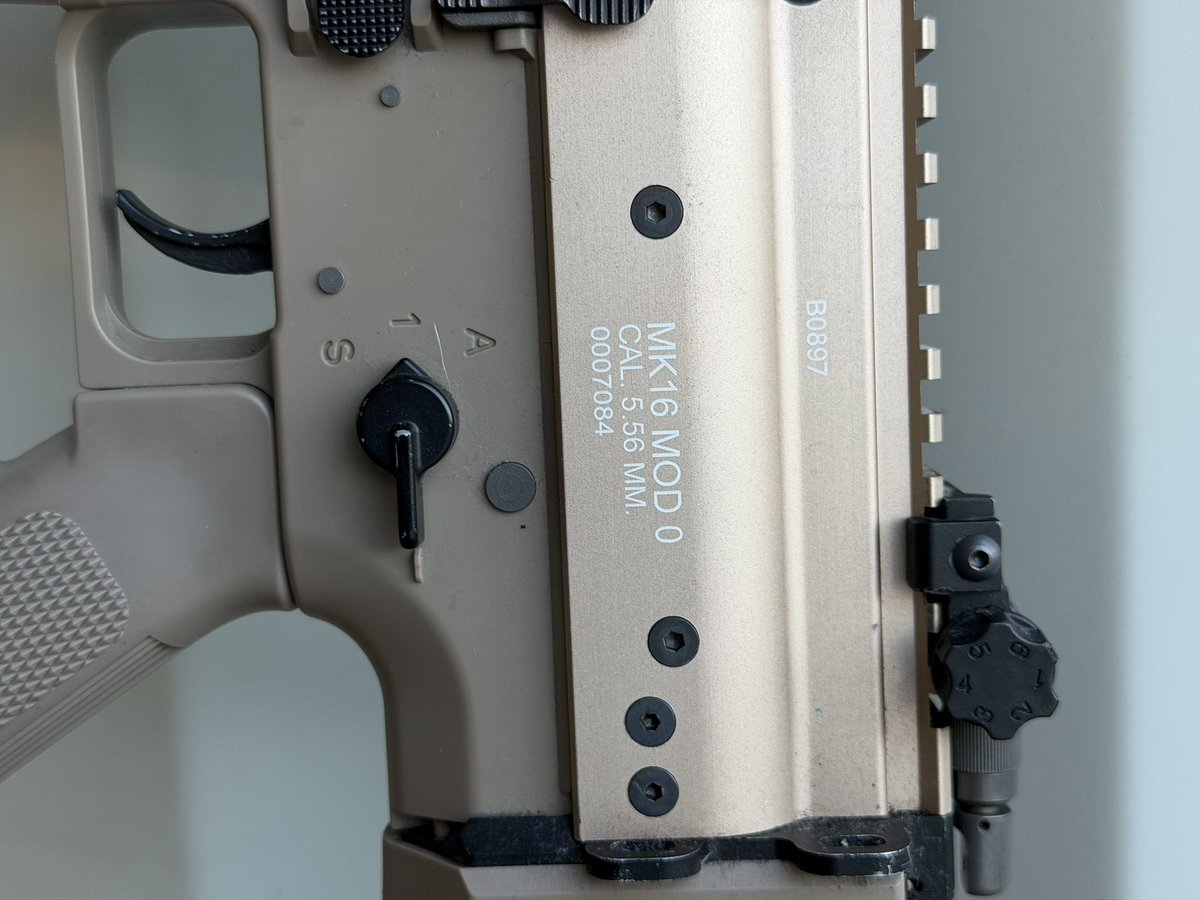 TRAILARMS's tweet photo. 🔥中古品買取速報🔥

WE
SCAR-L GBB FDE 入荷‼️

無骨なスタイルとFDEカラーが、
めちゃくちゃカッコいい一丁😎

ズッシリとした重量感と、
ガスブロならではの重厚な作動感を楽しめます👍

#TRAILARMS
#トレイルアームズ
#SCAR
#SCARL
#GBB
#中古エアガン
#エアガン買取 https://t.co/OHQsc5syko