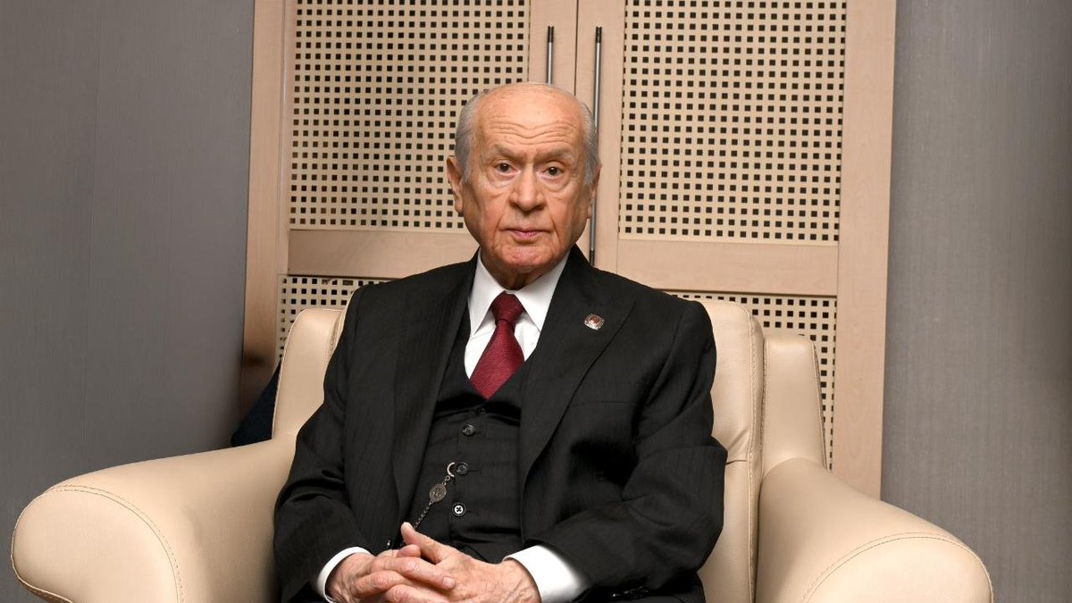 fatmapolattr's tweet photo. Lider Devlet Bahçeli varsa umut vardır, Türk Milleti'nin birliği, beraberliği, kardeşliği ve devletimizin bekası vardır. 🇹🇷🤘🏻🤍
#devletbahçeli #milliyetçihareketpartisi https://t.co/PrPoYbWuNd