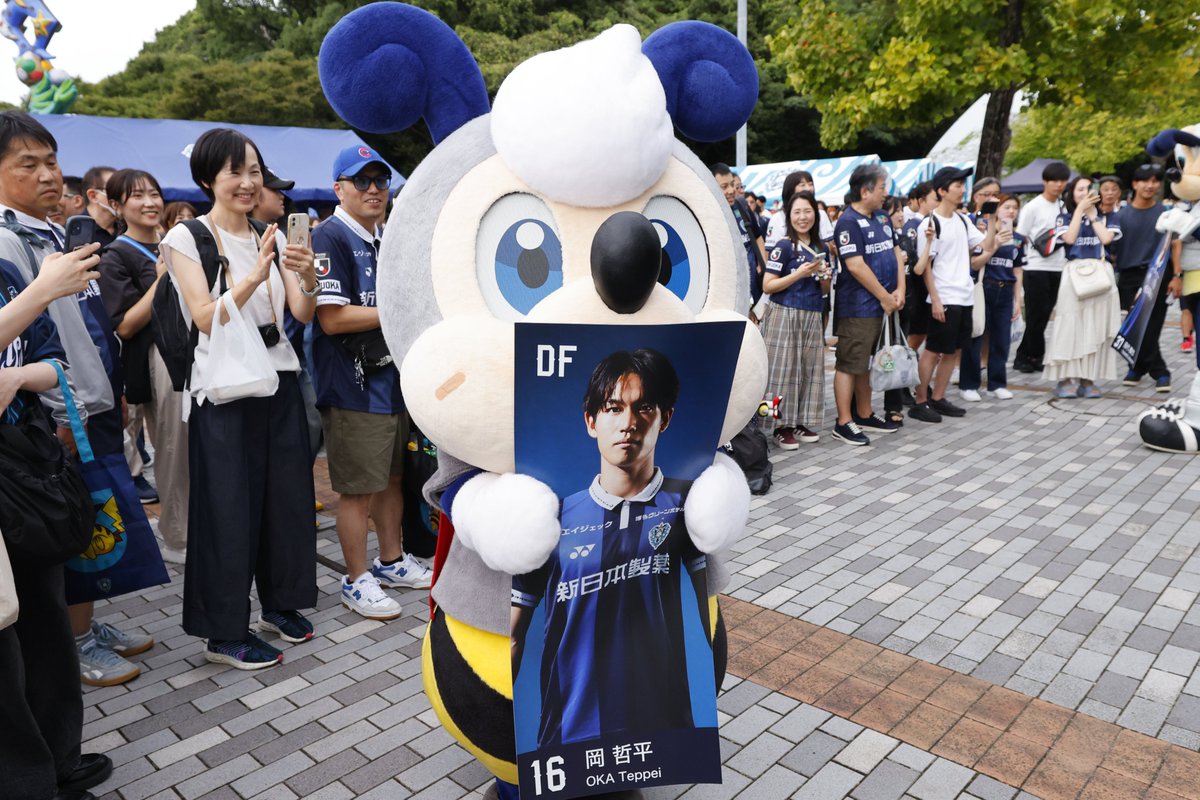 AvispaF's tweet photo. 9/19（土）広島戦    
【#スビーくん スケジュール】

🕞15:30～イベント広場 おさんぽ
🕓16:00～選手バスお出迎え
🕓16:10～スタメンボード お手伝い
🕔17:00～場内一周 
18:00～選手とピッチ入場

HT～場内1周おさんぽ         
試合後～場内1周おさんぽ    

（急遽おさんぽは中止・変更・追加になる場合もございます）         

#アビスパ福岡