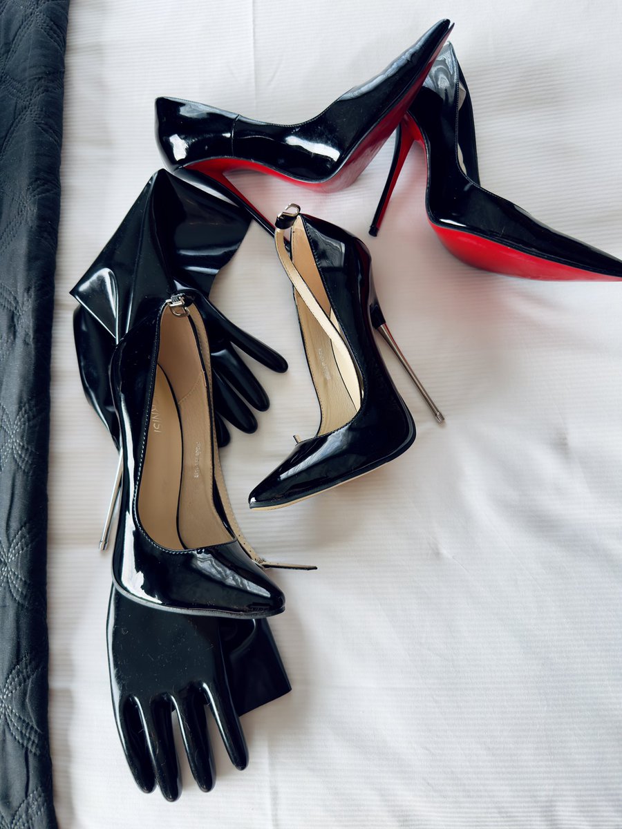 GoddessVixenY's tweet photo. Essentials to make you extra weak🧎 https://t.co/WFEMckhRO0