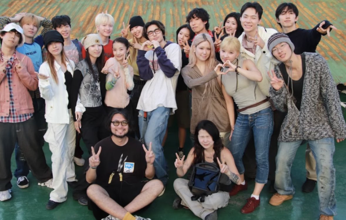 cobe_yuka's tweet photo. 藤井風さんYou MV in🇰🇷BTS📸
QQQ監督も映ってる✌️✌️
1ilio25  Instagram 
https://t.co/9r1BccLdg7 https://t.co/UuFOYsEVQL