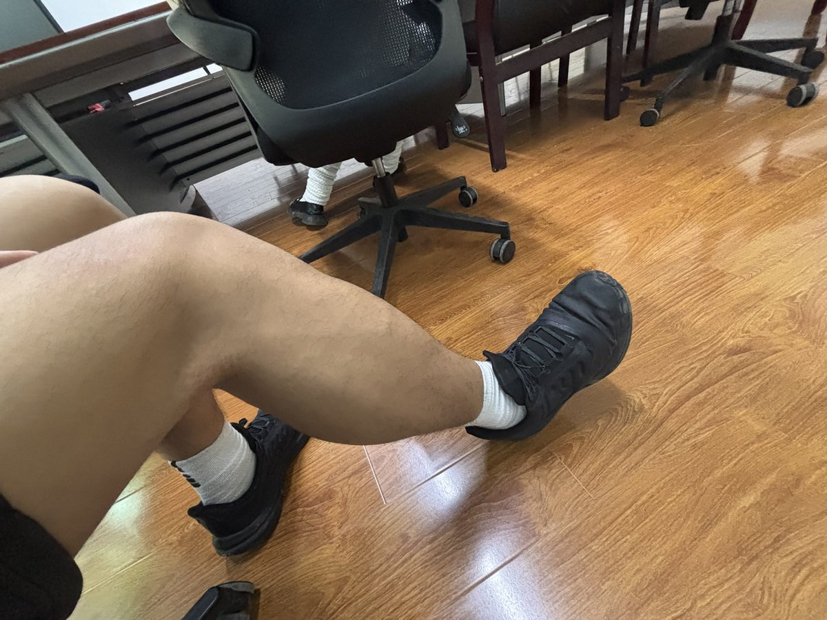 1347784Frist's tweet photo. 成都gu炮dd #1m #伪s #黑皮男大 https://t.co/qeRRraapvo