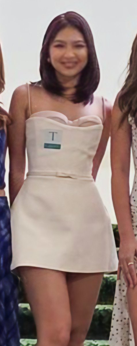 lovereesee_'s tweet photo. PLEASE, ANG GANDA NI COLET WITH THIS FIT. GRABE SOBRANG KIKAY, SOBRANG SOFT GIRL, AMOY BABY GIRL 🥹🥹🥹

I LITERALLY CAN'T GET OVER HER WITH THIS FIT 

BAKA NAMAN MAY PHOTO DUMP KA NITO BOSS @bini_colet 🥹🥹

#BINI #BINI_SIGNALS_WORLDTOUR_2026 https://t.co/RKYRdNziyc