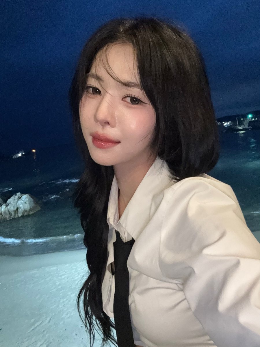 gapyeonghaus's tweet photo. [260918]
#tripleS Dahyun COSMO Talk update 🍒

#DaHyun #다현 #서다현 #ダヒョン https://t.co/m0t2wtxWPf