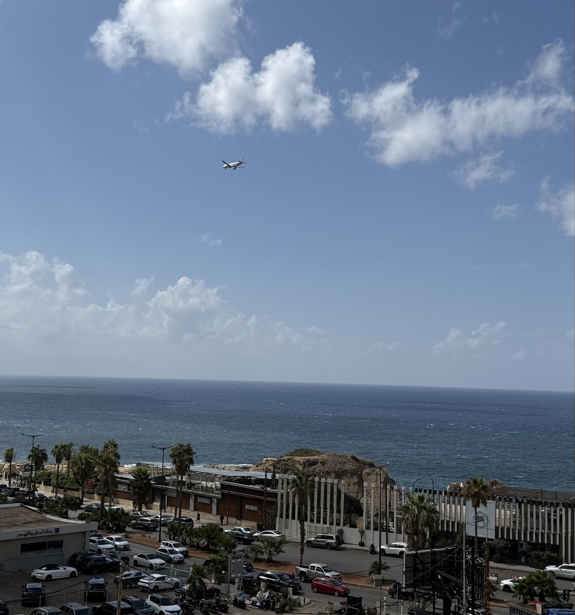 AbbyNaamani's tweet photo. Good morning, everyone! ☕️ I just captured this stunning view from my balcony  #Rouche 🩵🤍. The sun is shining brightly after the rain we had an hour ago. Happy Friday, and I hope you all have a fantastic day! 🫶🏻🌹 https://t.co/ecmxLY61tM