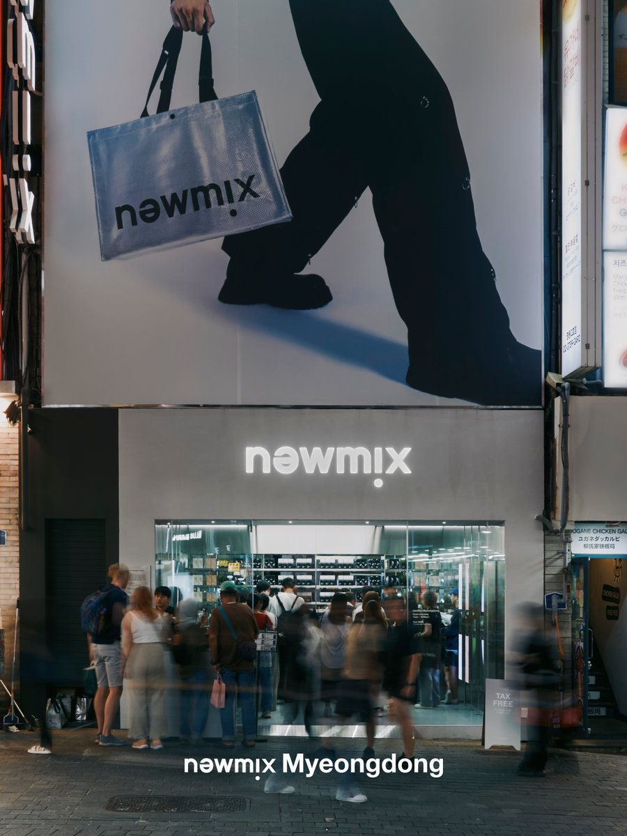 newmixcoffee's tweet photo. [𝗢𝗽𝗲𝗻] 𝗻𝗲𝘄𝗺𝗶𝘅 𝗠𝘆𝗲𝗼𝗻𝗴𝗱𝗼𝗻𝗴🎉
newmix 明洞店がついにオープンしました！
明洞にお越しの際は、ぜひお立ち寄りください✨
2点以上ご購入いただいた方には、明洞店限定のリユーザブルバッグをプレゼント🎁
※なくなり次第終了となります。

#뉴믹스 #newmix #ニューミックス https://t.co/Q0Rcld4eJa