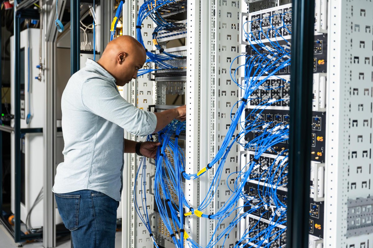 orangeqs's tweet photo. 📢 We’re looking for a RF Engineer intern to join our team!

🔗 Check out the vacancy on our website for more information: https://t.co/R0mFcWmID3 https://t.co/fXdLFNuHeh
