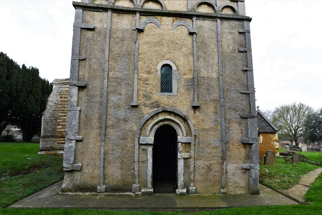 AngloSaxonPast's tweet photo. I nearly missed the pattern on this Anglo-Saxon tower

I’ve just walked around All Saints’ at Earls Barton, North Northamptonshire, expecting the Anglo-Saxon part to be the plainest bit. Then I turned back and looked up.

The west tower is the opposite: narrow stone strips climb its faces, cross into diamond patterns and frame little arches. The tower is Anglo-Saxon, while much of the church around it is later.

That distinction made the moment for me. I came looking for age and found deliberate decoration instead. Somehow the period felt less distant once I stopped treating the stone as just old masonry.