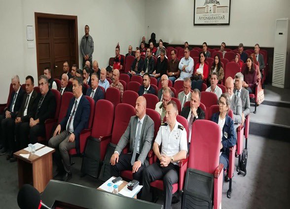 SuYonetimi's tweet photo. Akarçay Havza Su Kurulu Toplantısı gerçekleştirildi. Toplantıda; havza ölçeğinde su kaynaklarının etkin yönetimi, Eber-Akşehir Gölleri Eylem Planı, @suverimliligiTR, çevresel altyapı ihtiyaçları ve finansmanı konuları  ele alındı. 
@TCTarim @ibrahimyumakli https://t.co/5o8FsAmUtg