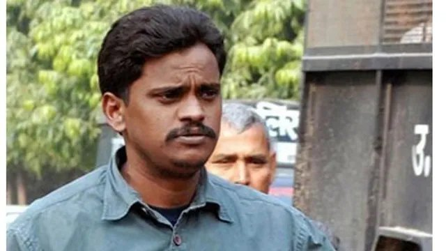 RealReport24X7's tweet photo. #BREAKING : Nithari Case Accused Surendra Koli Dies by Suicide in Haridwar

His body was found hanging inside the stall opposite Lalmata Temple on Sapt Sarovar Road in Bhupatwala.

Police recovered the body and launched an investigation. Koli’s family has been informed. https://t.co/w2nalO683T