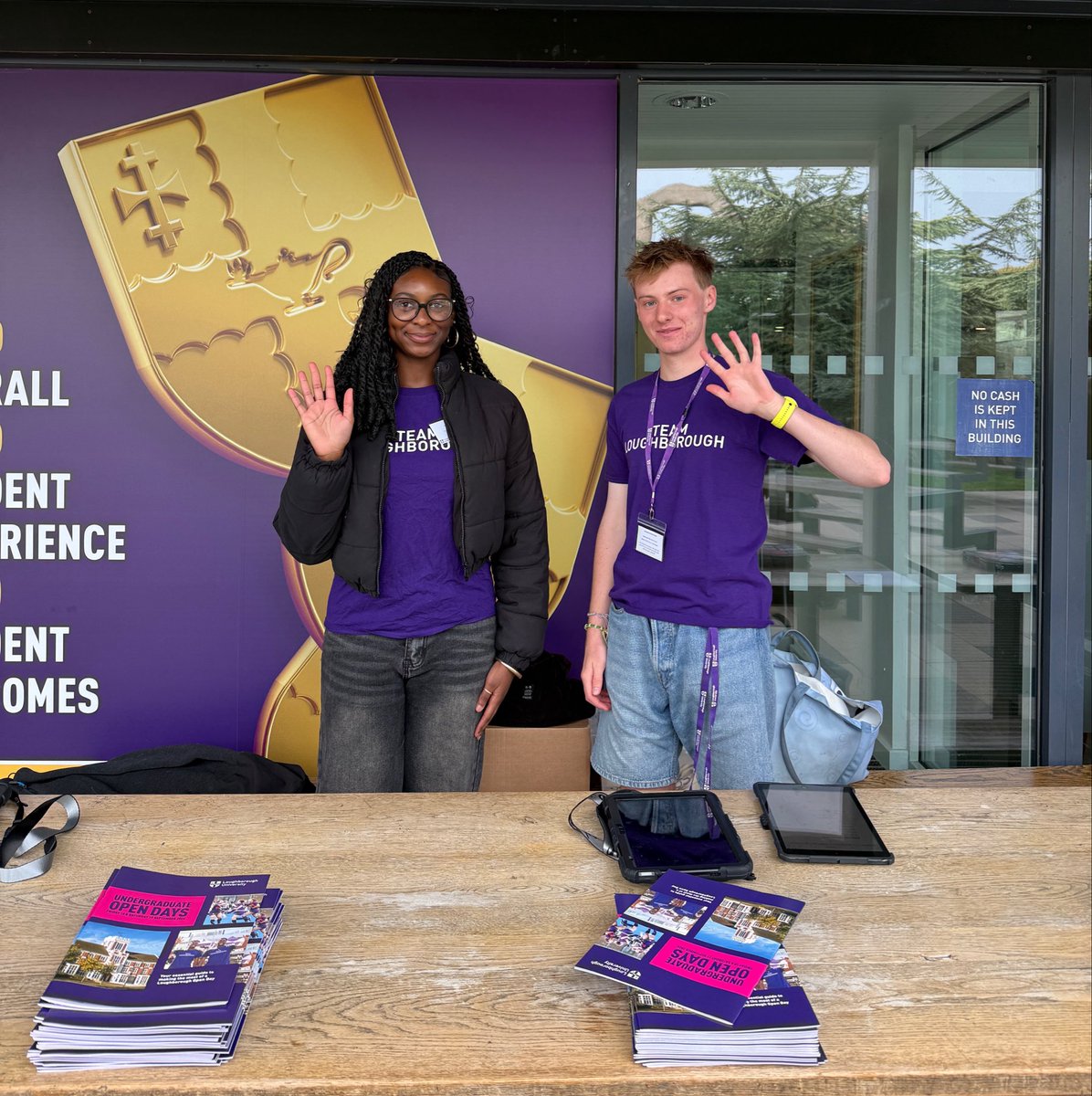 lborouniversity's tweet photo. Our September Open Days have begun! 👋

If you need anything while you’re on campus, look out for the people in purple t-shirts, or security, who are here to help 💜

Plan your visit here: https://t.co/uwCunfFCUx

#LboroOpenDay https://t.co/C6LYFAIHLO