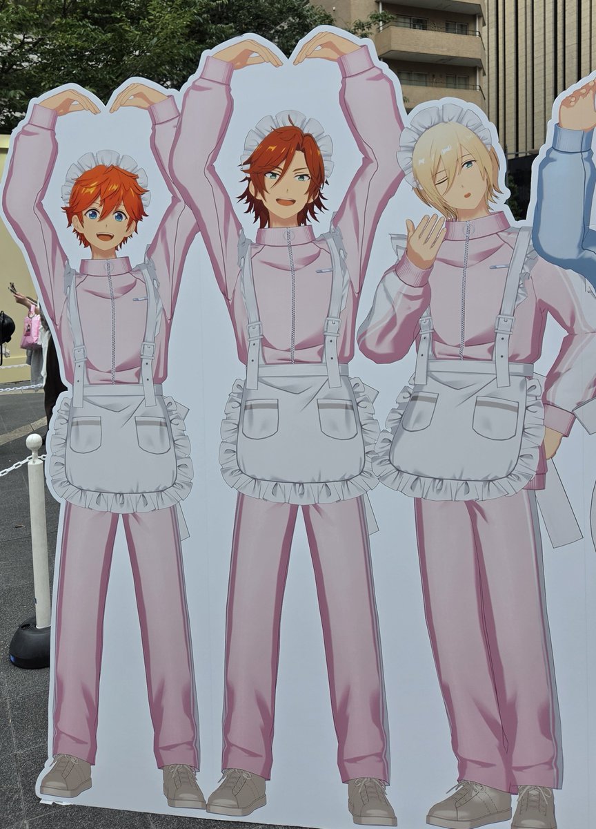 asa_usa's tweet photo. でっかいハートポーズこの二人だけで面
白かった

ファンサしてくれる英智様
でっかいからでっかいハートくれるママ
一緒にでっかい愛を届けてくれるスバぴ https://t.co/9OrSid6w1b