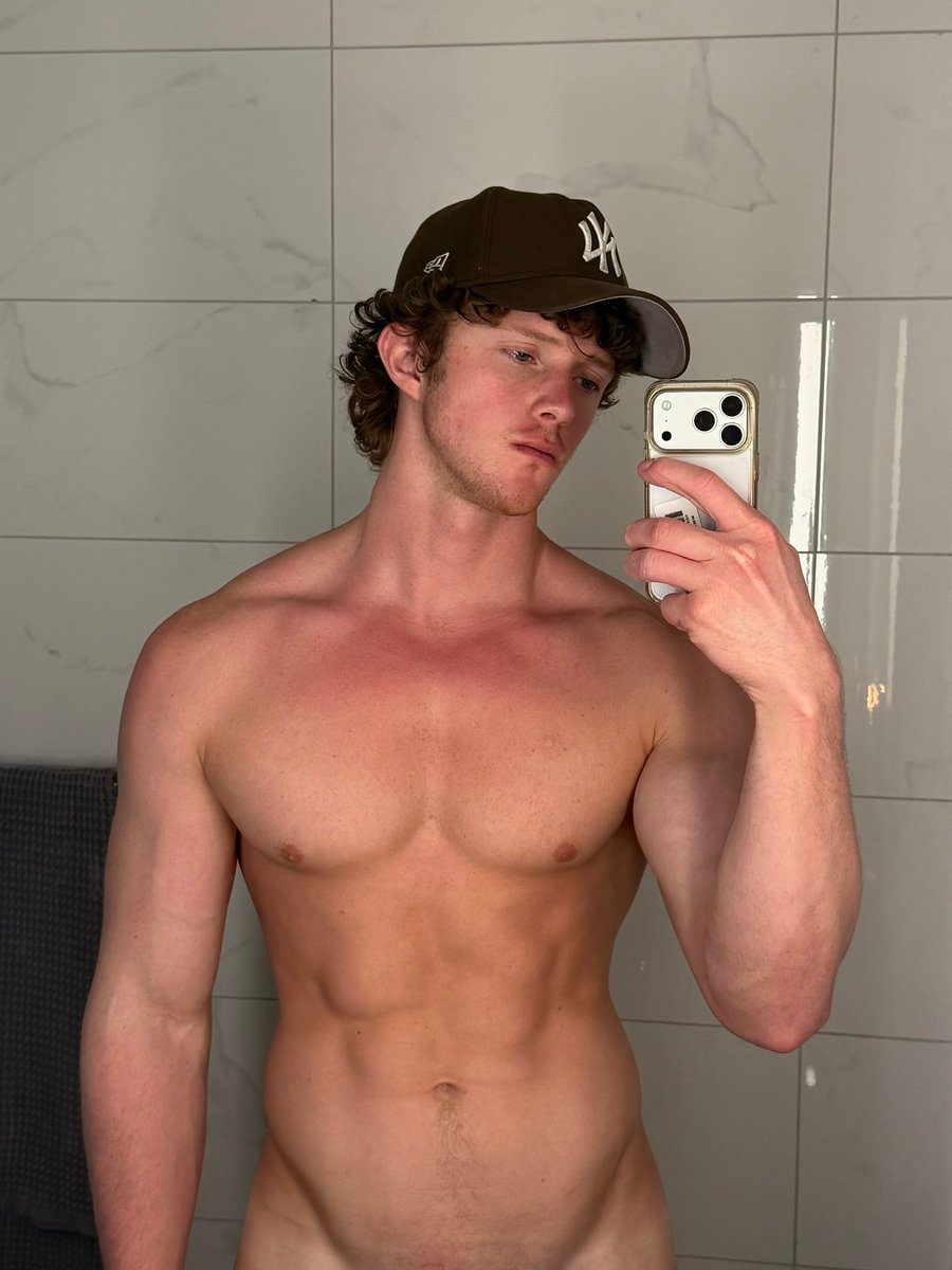 SUNSHINEonurTL's tweet photo. dont even think about peeking at the comments unless u can handle some serious heat 🔥 https://t.co/2j2cofRStS
