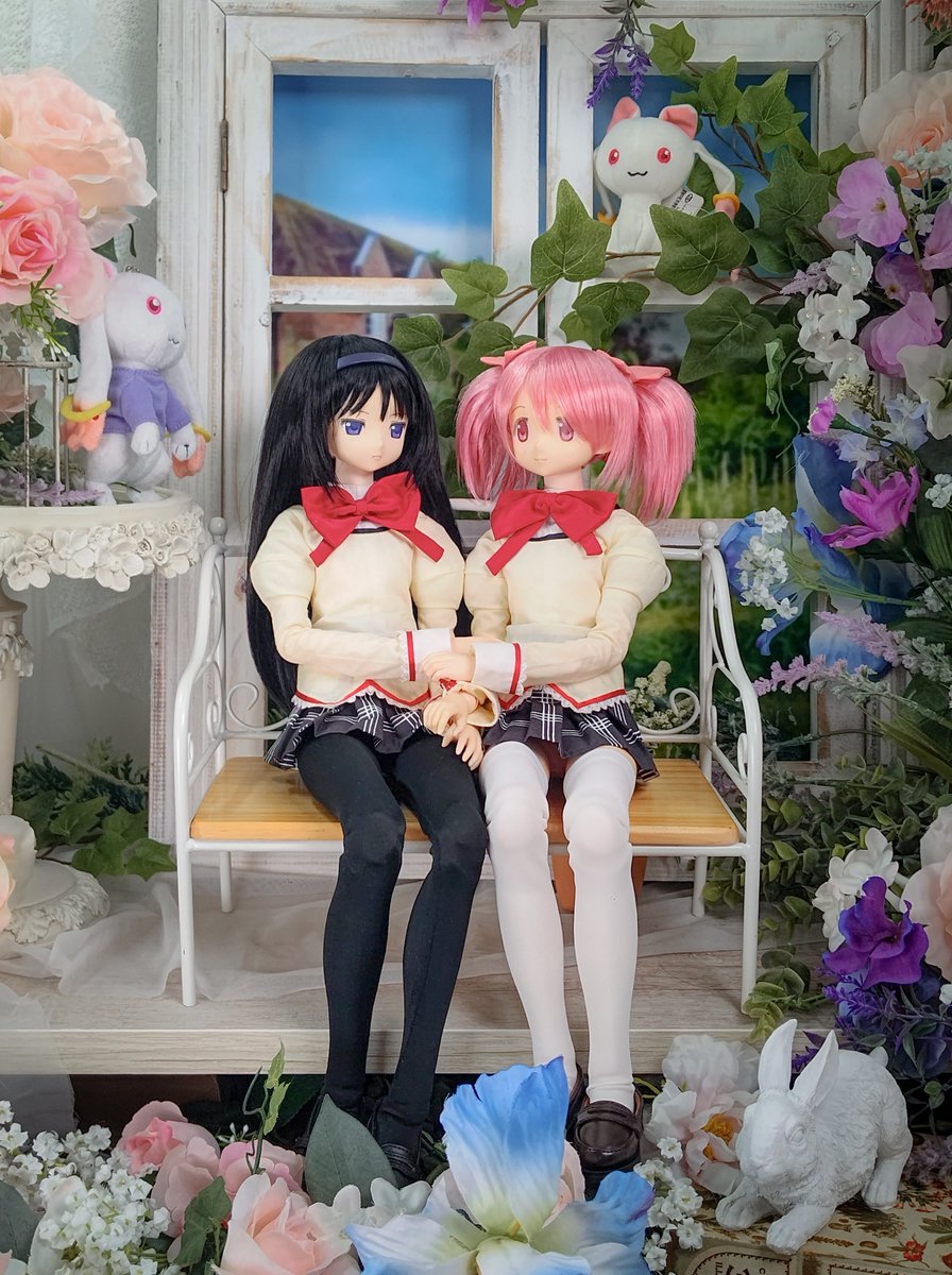 wahiwahin's tweet photo. 劇場版 魔法少女まどか☆マギカ〈ワルプルギスの廻天〉
ドールスタジオのマリゾーさんでルミナス中のまどほむ♪
スマホで激写w
#まどかマギカ #ワルプルギスの廻天 #マリゾー https://t.co/BftHb6Wkta