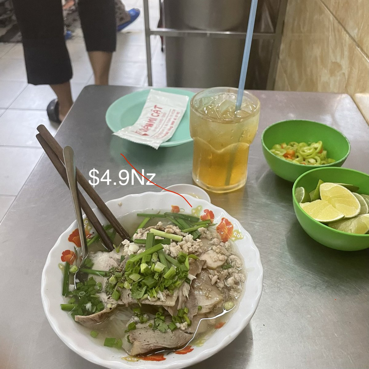 kesae_nz's tweet photo. ベトナムの朝ご飯。 https://t.co/tPnKtgUFLa