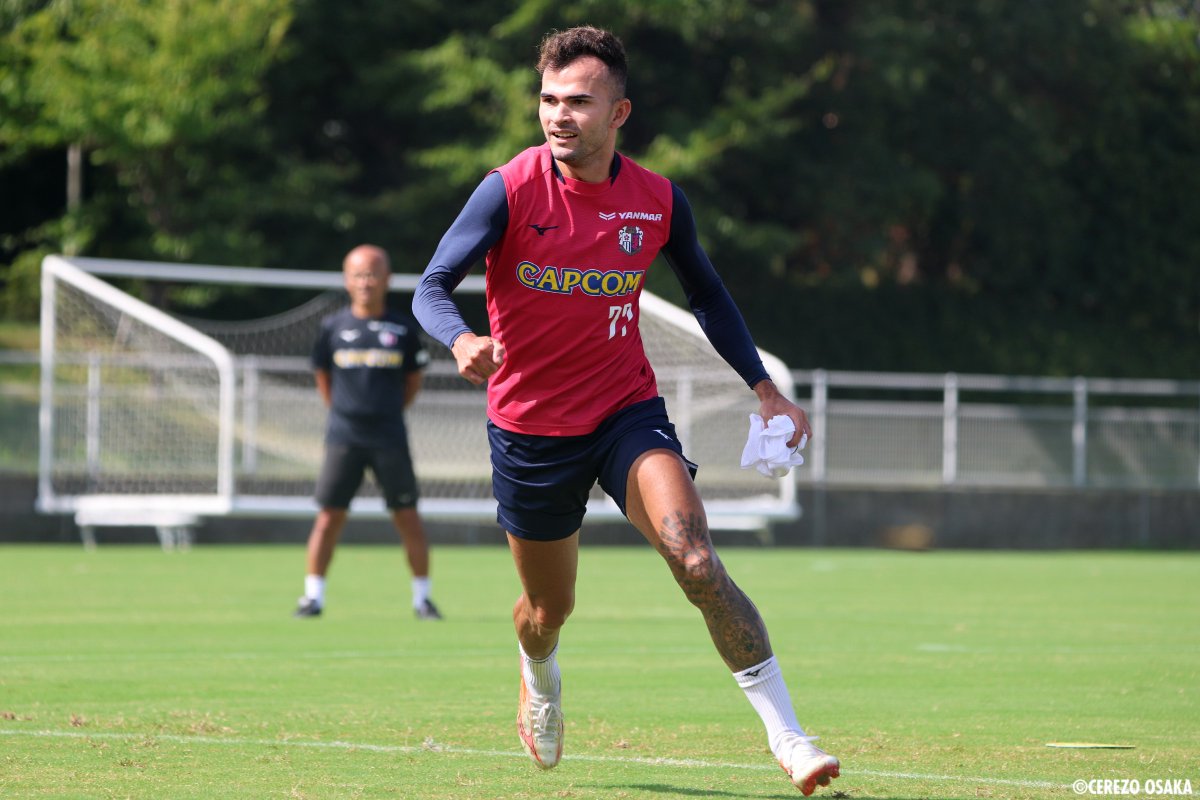 crz_official's tweet photo. 🌸Training Photo🌸

明日の #V・ファーレン長崎 戦に向けてトレーニング⚽
アウェイの地での一戦、共に熱く闘い抜きましょう🤝🔥

🏆明治安田Ｊ１リーグ第8節
🗓9/19（土）18:30KO
🏟PEACE STADIUM Connected by SoftBank

#セレッソ大阪 https://t.co/qyvhGcKc2f