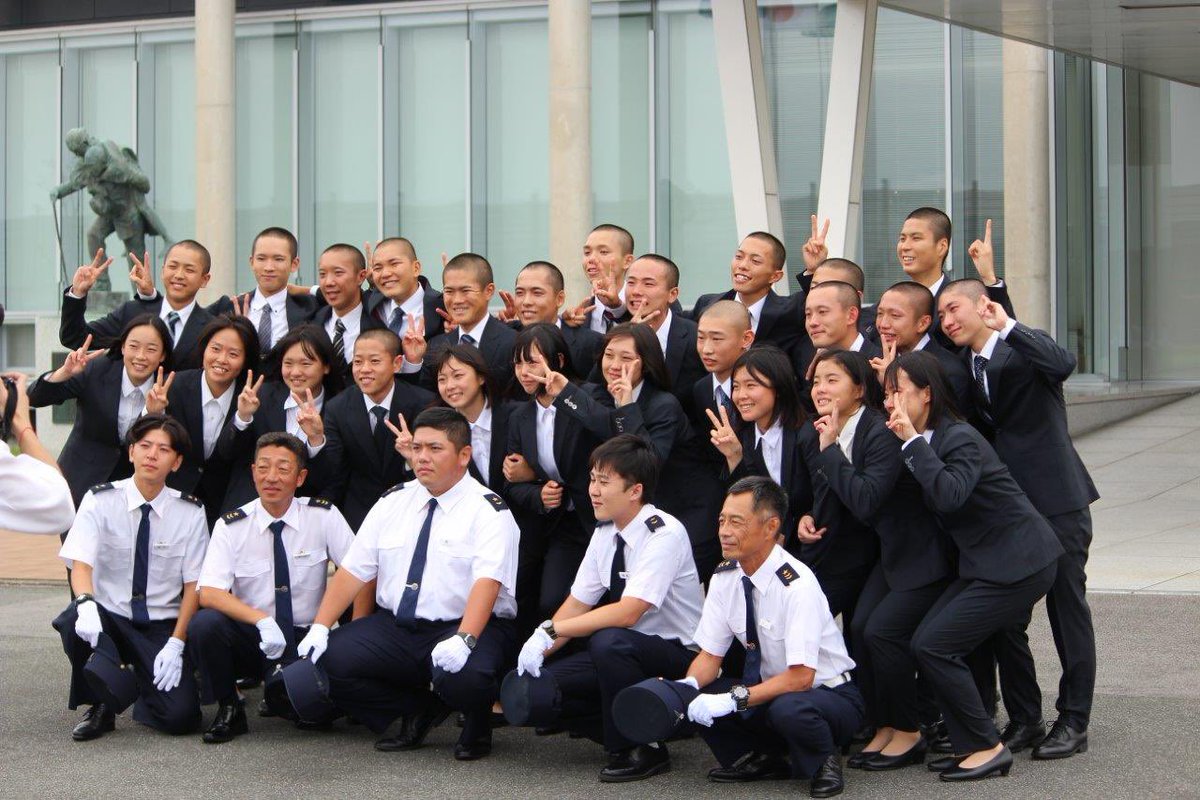 tospo_boatrace's tweet photo. 【ボートレーサー養成所139期 修了式】
出発です‼️ https://t.co/fELzUyTuNR