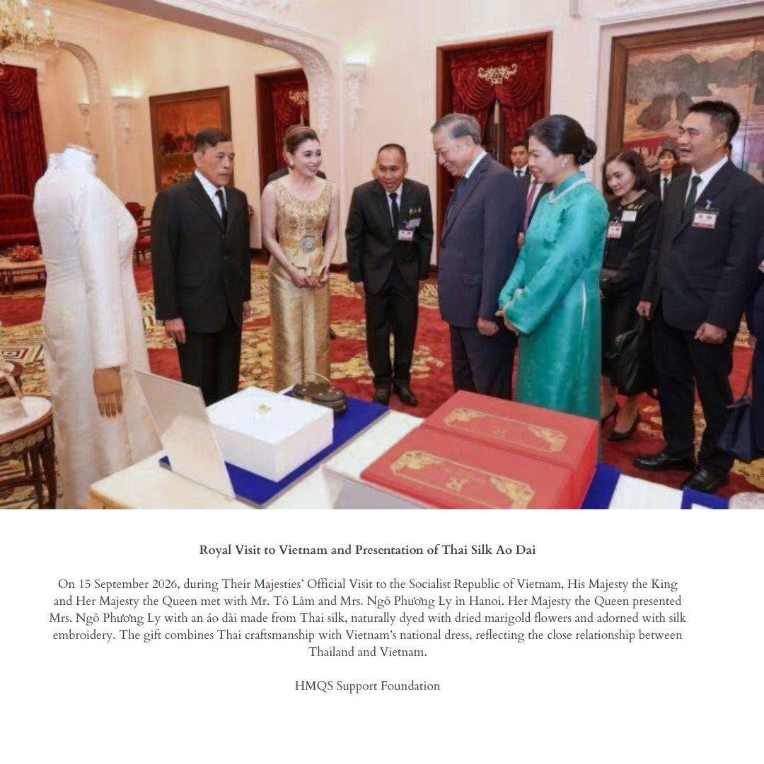 army2pr's tweet photo. หัตถศิลป์ไทย เชื่อมสายสัมพันธ์ไทย–เวียดนาม
สมเด็จพระนางเจ้า ฯ พระบรมราชินี พระราชทานชุดประจำชาติเวียดนาม “อ่าวหญ่าย” ตัดเย็บจากผ้าไหมทอมือของสมาชิกศิลปาชีพ บ้านทันสมัย จังหวัดนครพนม 
#กองทัพภาคที่2 https://t.co/qy6c6OTqqY