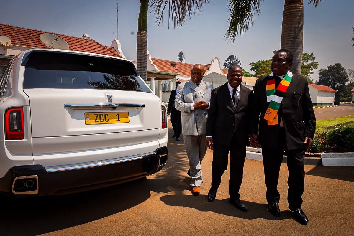 DoubleRedRose26's tweet photo. Happy Birthday Bishop Mutendi, 🎂 https://t.co/TZXLaHAdbO