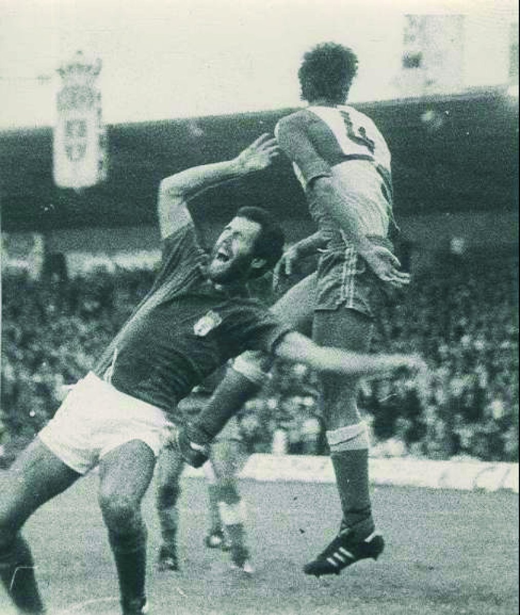 CESabadell's tweet photo. 🤝🏻 Un duelu ente dos grandes del nuesu fútbol que vamos esfrutar enforma

⚽️ Tenemos munches ganes del partíu de mañana, @RealOviedo! https://t.co/pnDSxYdRIq