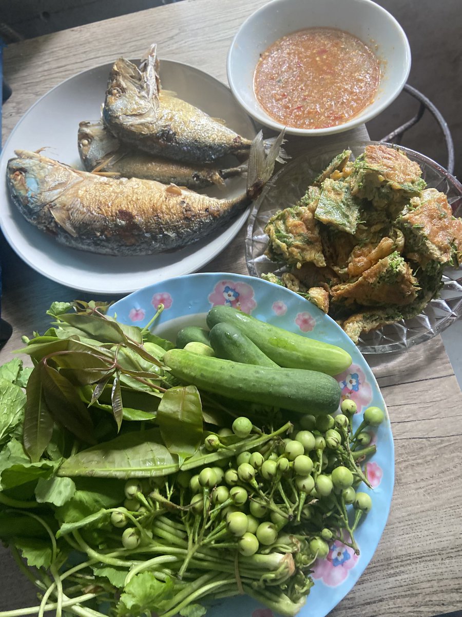 MyongAlferrg5's tweet photo. แค่นี้ก็อร่อยแล้ว ในเมืองสาวสอง
#นครศรีธรรมราช https://t.co/1jAHC9gtJ1