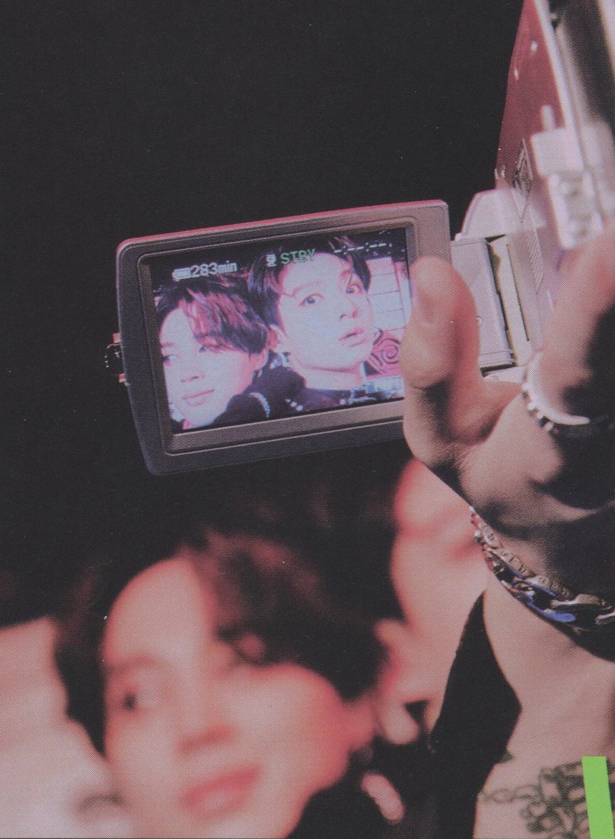 btsfancafe__twt's tweet photo. [scan] BTS 2022 Season's Greetings Photobook (4)

 #BTS #방탄소년단 https://t.co/RcD8NfVsrV