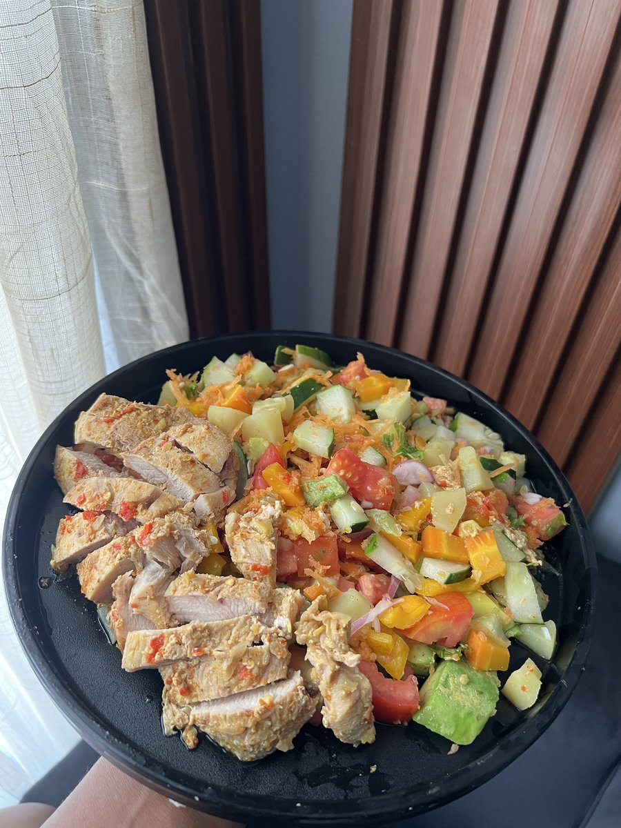 trainer_skyi's tweet photo. 10/10 body recomp hack

Fiber = flat tummy 

Protein = Muscles building

Carbs = Energy

10k steps = Snatched waist

Calorie deficit = Results https://t.co/pBxsnHtHmt