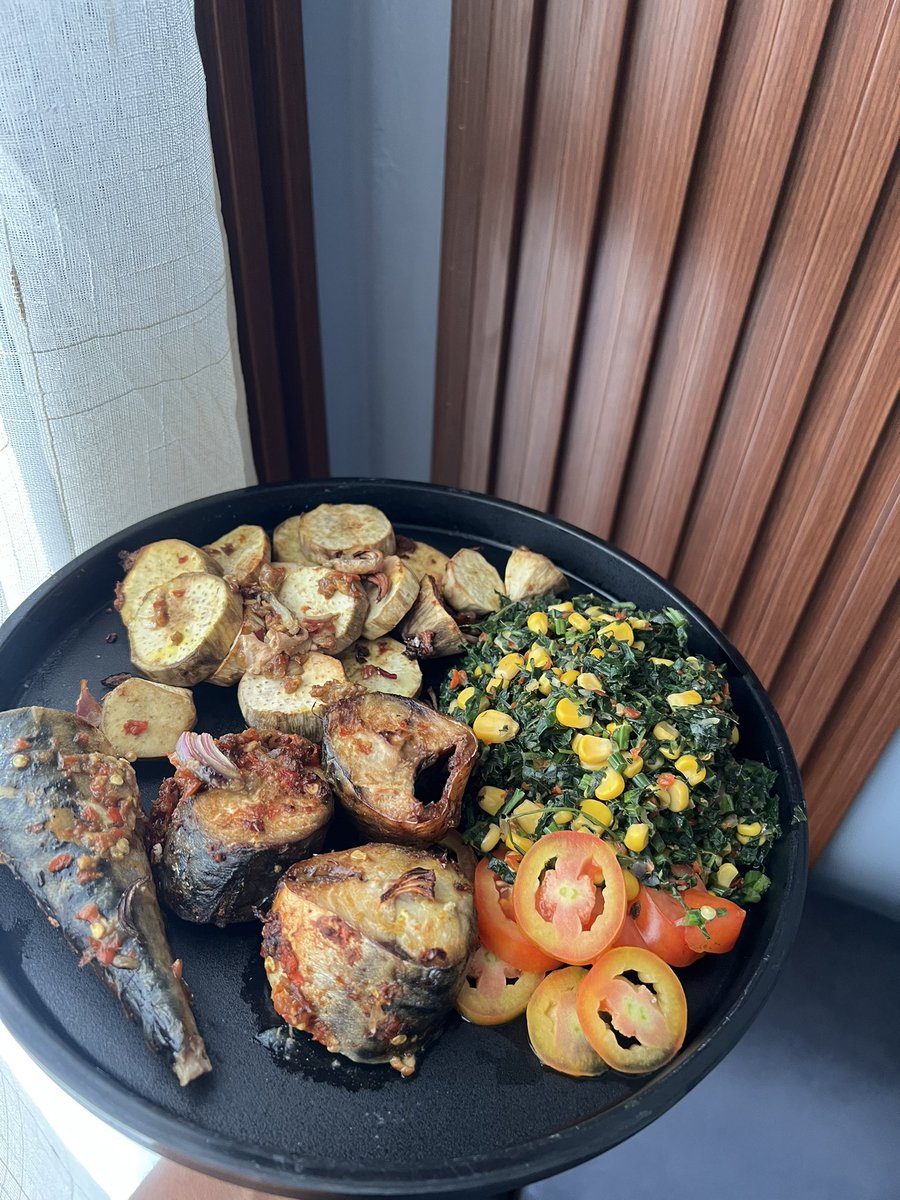 trainer_skyi's tweet photo. 10/10 body recomp hack

Fiber = flat tummy 

Protein = Muscles building

Carbs = Energy

10k steps = Snatched waist

Calorie deficit = Results https://t.co/pBxsnHtHmt