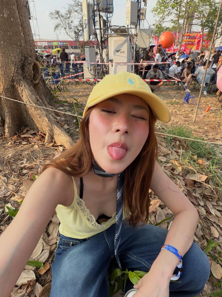 Yeshaimod56's tweet photo. ปากน่าจูบแลกลิ้นมันๆมากหลังจากนั้นค่อยเอาควยถูปาก พอจะแตกก็ยัดเขาปากไปให้สุดลำ โครตฟินนนน เงี่ยนทีมงานANP ใครได้เย็ดคือเป็นบุญควยจัด https://t.co/7YJkEuPHAJ