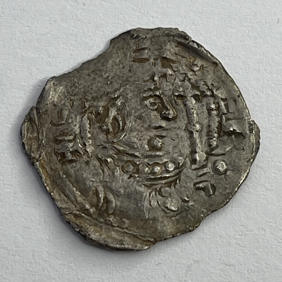 ringramcoins's tweet photo. We have our new catalogue now online. 17,000 coins, and loads of new collections of: BANKNOTES EARLY HAMMERED FOREIGN GOLD SILVER, COPPER, SHILLINGS And MUCH more besides #newlist #newseason #newcollectors #newnewnew https://t.co/Nu9BwKZIqg